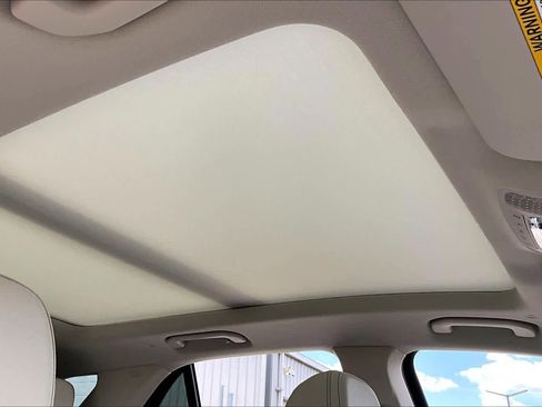 Used 2025 Mercedes-Benz GLE 350 4MATIC image 14