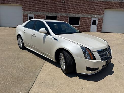 Used 2011 Cadillac CTS Sedan RWD image 3