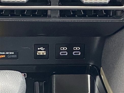 Certified 2025 Toyota Camry LE image 31