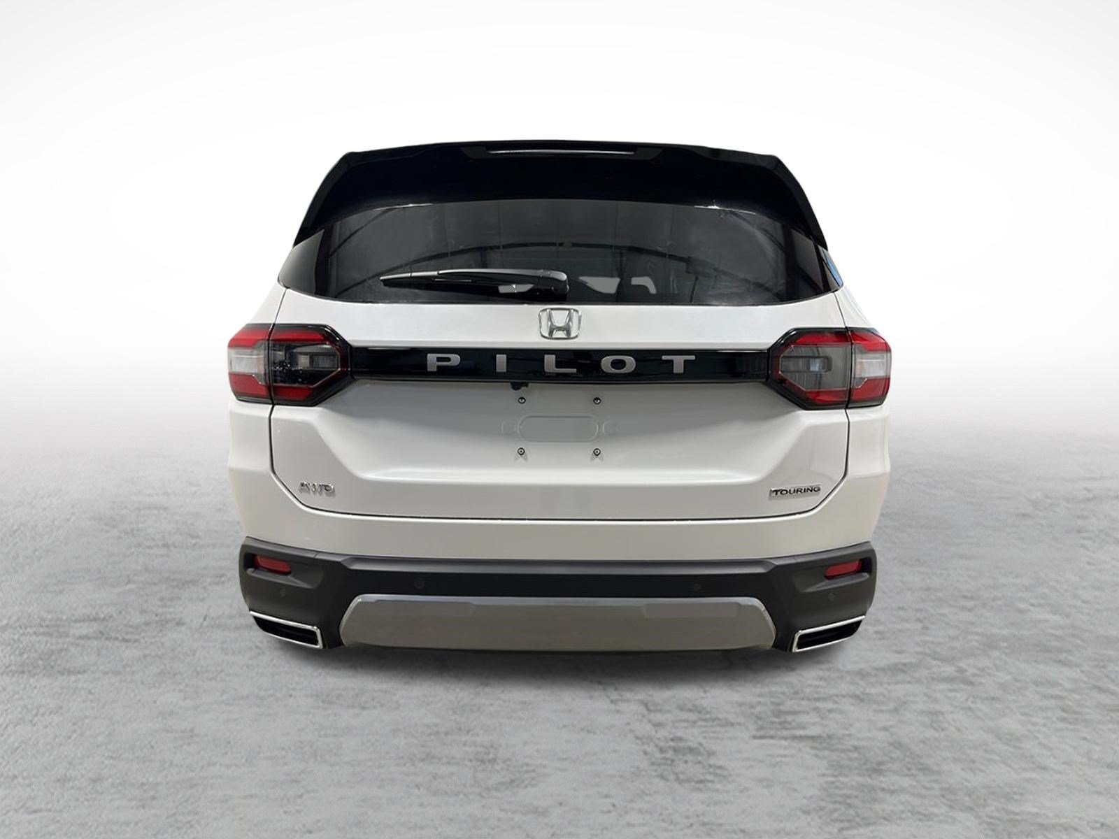 New 2026 Honda Pilot Touring image 4