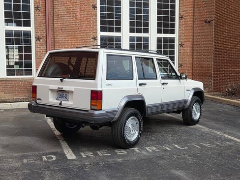 Used 1996 Jeep Cherokee 4WD 4-Door image 3