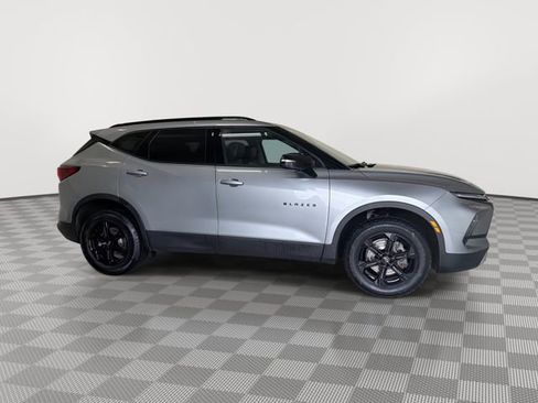 Used 2024 Chevrolet Blazer LT w/ Midnight/Sport Edition image 13