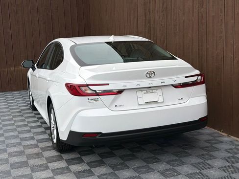 Used 2026 Toyota Camry LE image 15