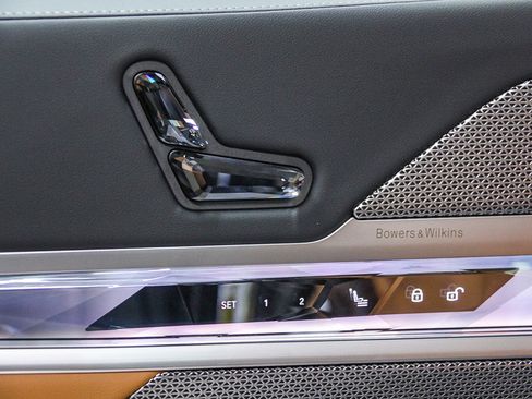 New 2026 BMW 740i 740i w/ Premium Package image 21