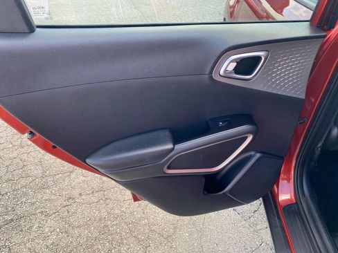 Used 2020 Kia Soul LX FWD image 21