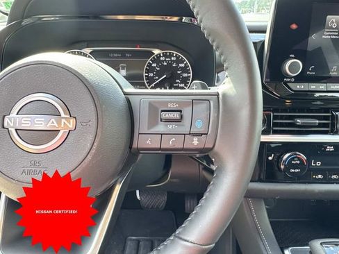 Certified 2024 Nissan Pathfinder SV image 16