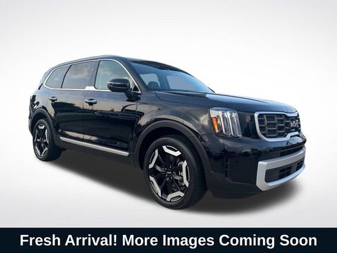 Used 2025 Kia Telluride S FWD image 1