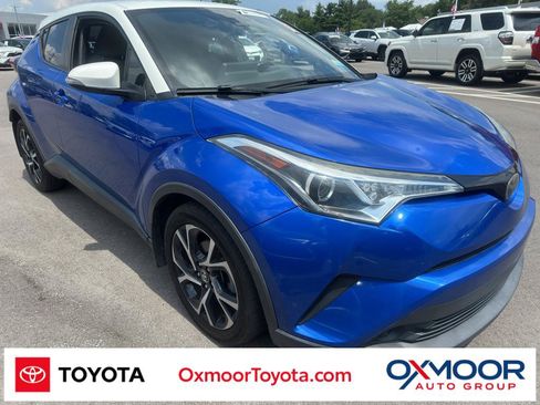 Used 2019 Toyota C-HR XLE FWD image 1