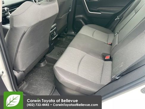 Used 2023 Toyota RAV4 AWD Hybrid image 23