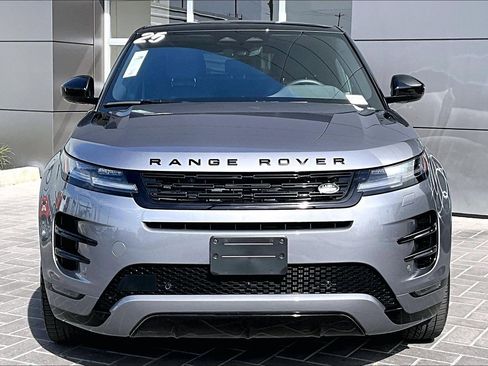 Used 2025 Land Rover Range Rover Evoque Dynamic SE image 2