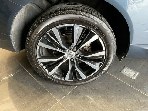 Used 2024 Volvo XC60 B5 Plus image 7