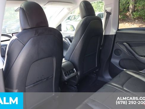 Used 2021 Tesla Model Y Long Range AWD/4WD image 15
