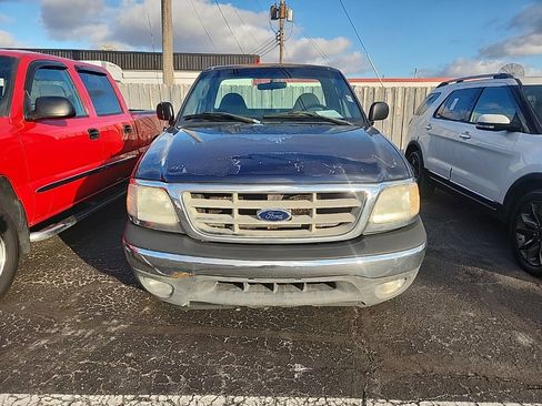 Used 2003 Ford F150 XL image 2
