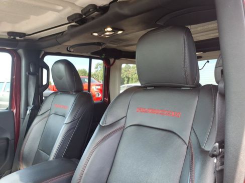 Used 2021 Jeep Wrangler Unlimited Rubicon AWD/4WD image 18