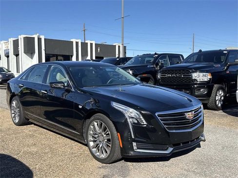 Used 2018 Cadillac CT6 Luxury image 4