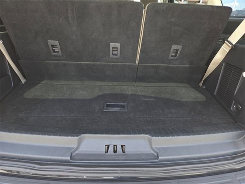 Used 2024 Ford Expedition Limited image 31