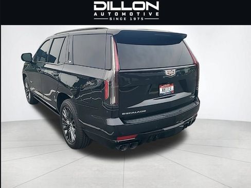 Used 2024 Cadillac Escalade V w/ Heavy-Duty Trailer Package AWD/4WD image 7