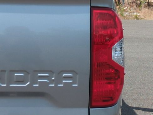 Used 2018 Toyota Tundra SR5 AWD/4WD image 44