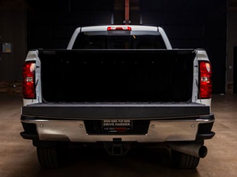 Used 2015 Chevrolet Silverado 2500 LTZ w/ LTZ Plus Package image 8