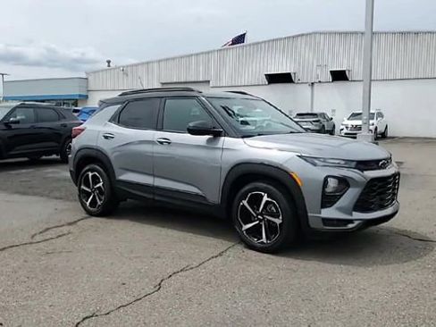 Certified 2023 Chevrolet TrailBlazer RS FWD image 2