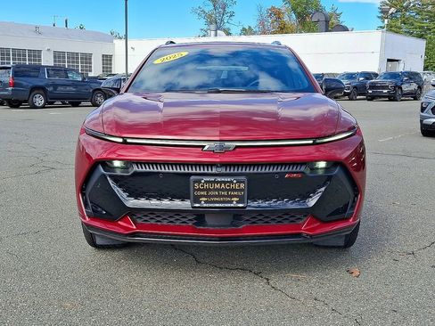 Used 2025 Chevrolet Equinox EV RS image 2