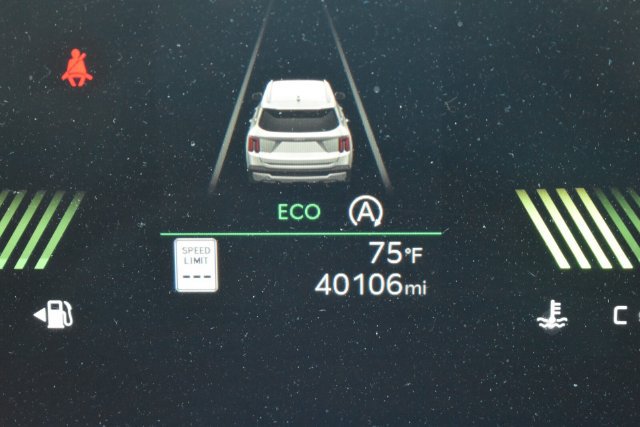 Certified 2025 Kia Sorento EX FWD image 15