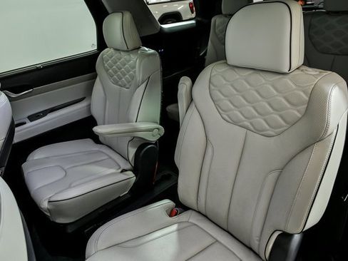 Used 2021 Hyundai Palisade Limited image 15