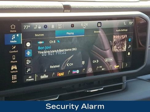 Used 2025 Jeep Gladiator Sport AWD/4WD image 12