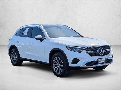 Used 2026 Mercedes-Benz GLC 300 4MATIC image 3