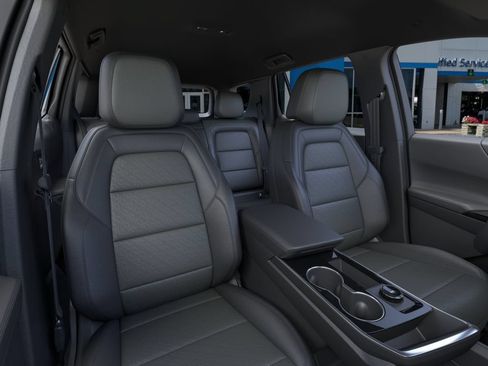 New 2027 Chevrolet Equinox LT w/ Convenience Package II FWD image 16