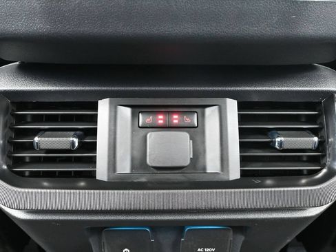 Used 2023 Ford F150 Platinum AWD/4WD image 34