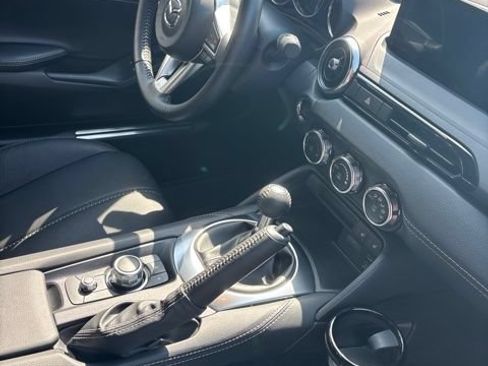 Used 2024 MAZDA MX-5 Miata Grand Touring w/ Weather Package RWD image 12