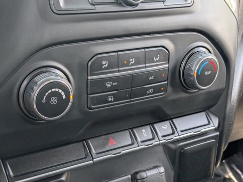 Used 2019 Chevrolet Silverado 1500 Custom w/ Trailering Package image 26