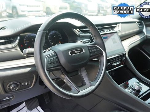 Used 2022 Jeep Grand Cherokee L Limited image 18