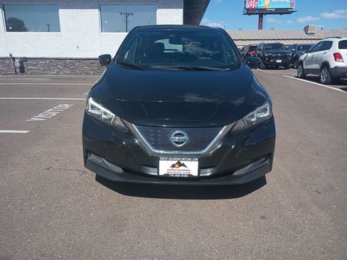 Used 2018 Nissan Leaf SL w/ SL Technology Package FWD image 2