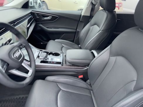 Used 2023 Audi Q8 Prestige AWD/4WD image 8