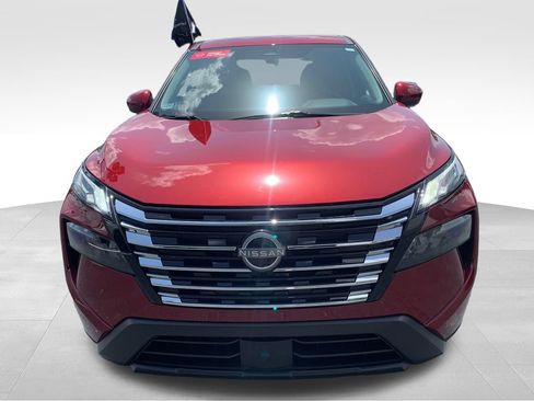 Used 2025 Nissan Rogue SV FWD image 16