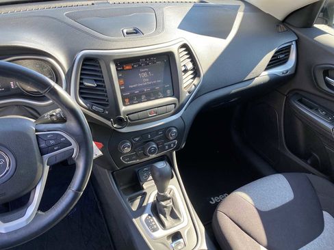 Used 2014 Jeep Cherokee Latitude image 14