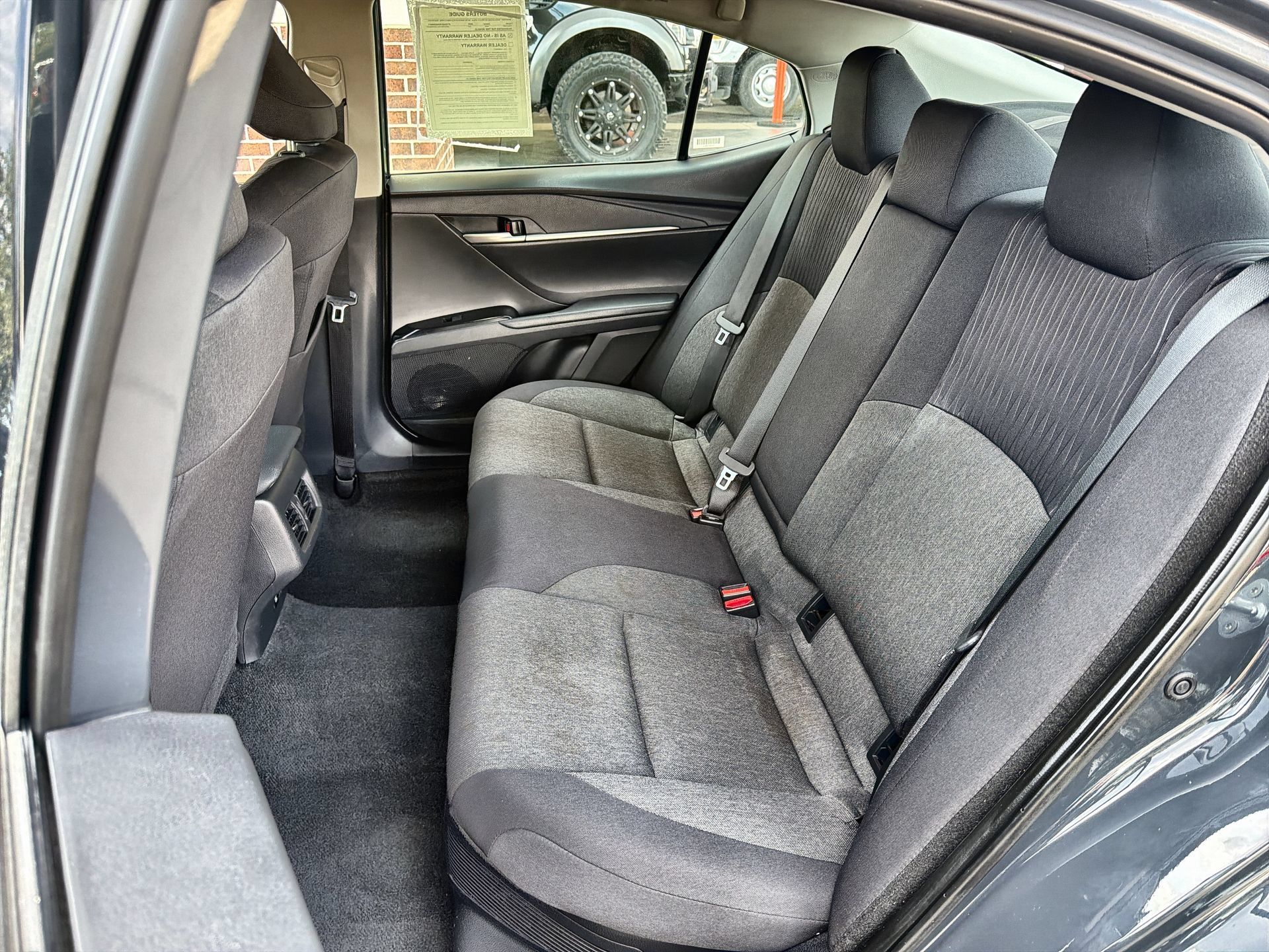 Used 2025 Toyota Camry LE FWD image 22