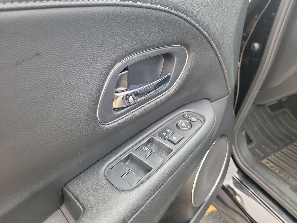 Used 2022 Honda HR-V EX-L image 24