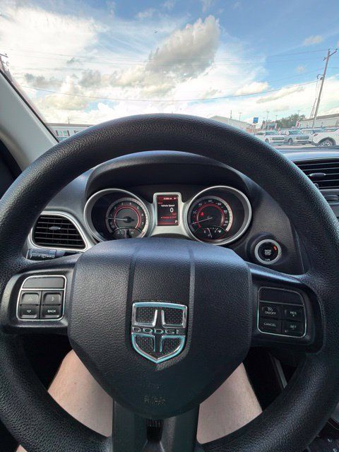 Used 2020 Dodge Journey SE FWD image 23