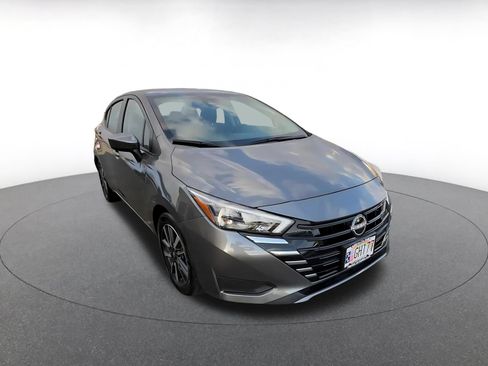 Used 2025 Nissan Versa SV FWD image 3
