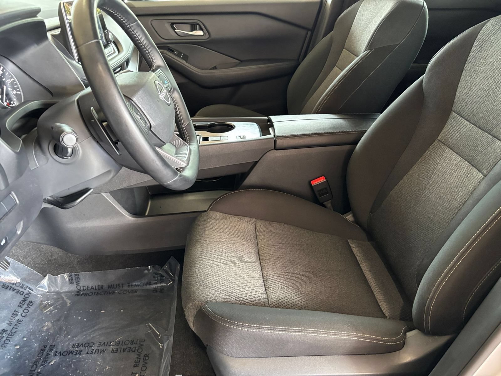 Used 2025 Nissan Rogue SV FWD image 28