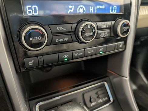 Used 2019 Subaru Ascent Premium image 23