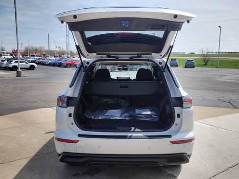 New 2026 Mitsubishi Outlander ES AWD/4WD image 16