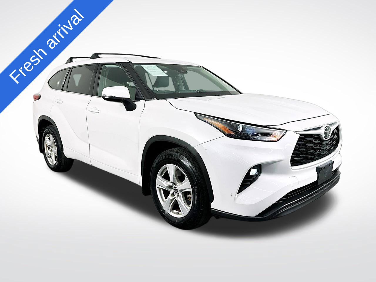 Used 2022 Toyota Highlander LE FWD 360° Tour