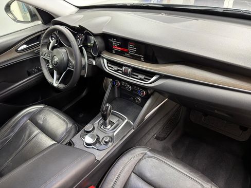 Used 2018 Alfa Romeo Stelvio Sport w/ Quick Order Package 22J Sport image 26
