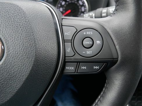 Certified 2022 Toyota RAV4 XLE image 26