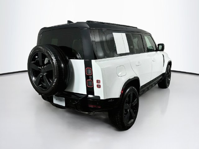 New 2026 Land Rover Defender 110 X-Dynamic SE AWD/4WD image 5