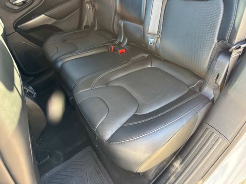 Certified 2021 Jeep Cherokee Limited FWD image 12